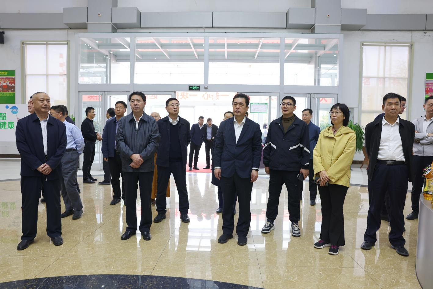 住煙臺省政協(xié)委員視察組來山東三星集團(tuán)跨市視察