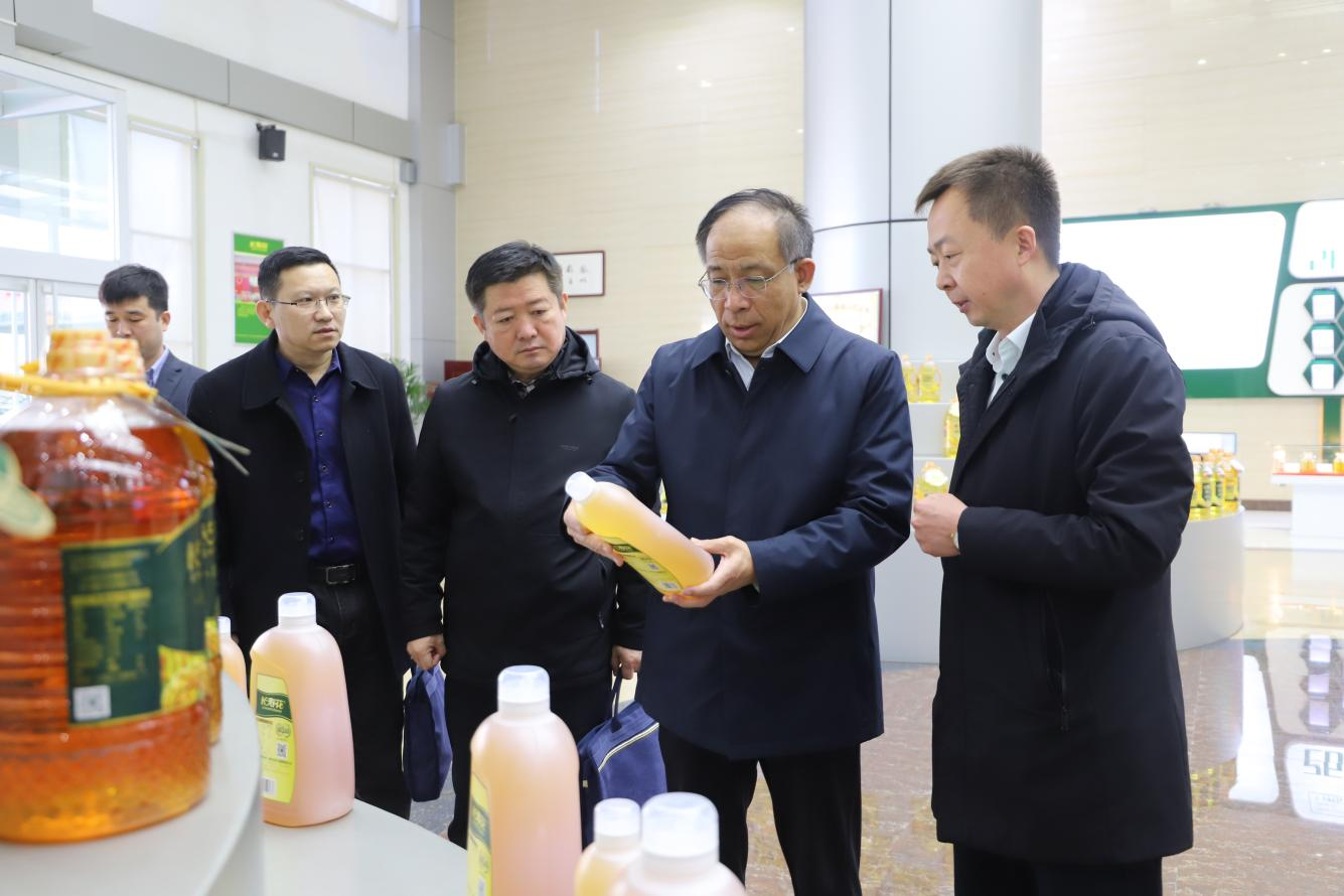 濱州職業(yè)學(xué)院來(lái)山東三星集團(tuán)參觀交流