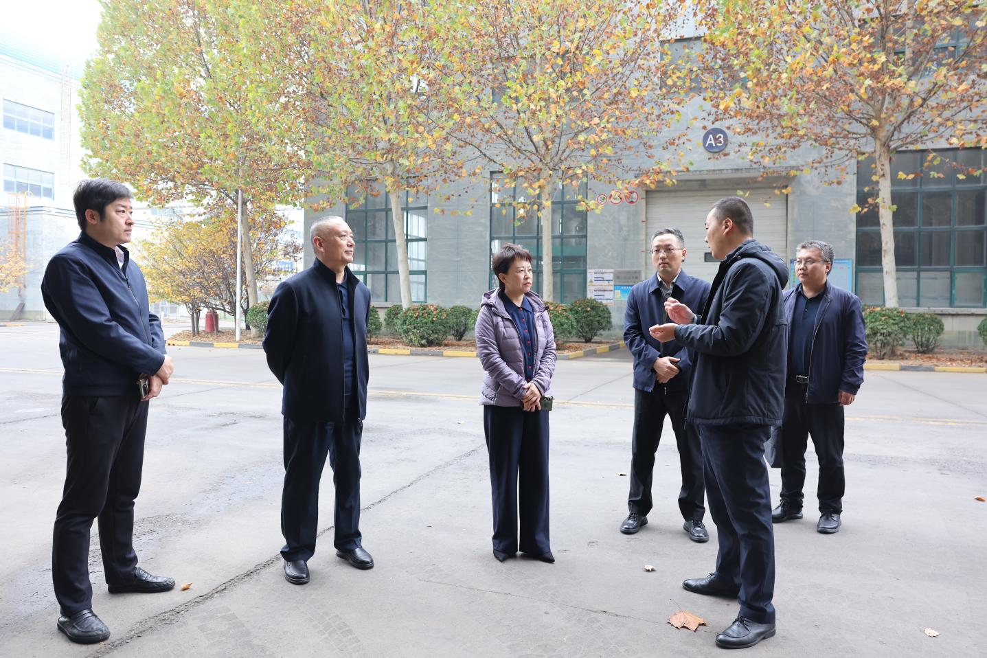 鄒平市委常委、副市長陳靜來山東三星集團(tuán)調(diào)研