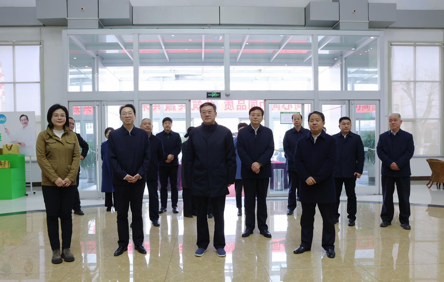 山東省委統(tǒng)戰(zhàn)部副部長、省工商聯(lián)黨組書記、常務副主席張鯤來山東三星集團調研