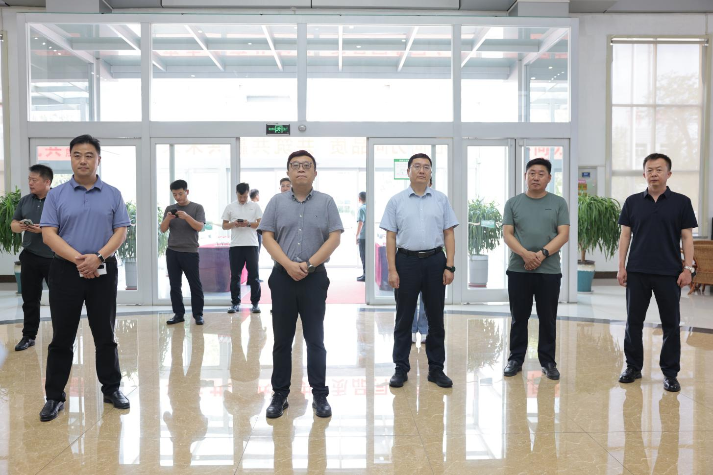 人民日?qǐng)?bào)傳媒廣告有限公司來山東三星集團(tuán)調(diào)研